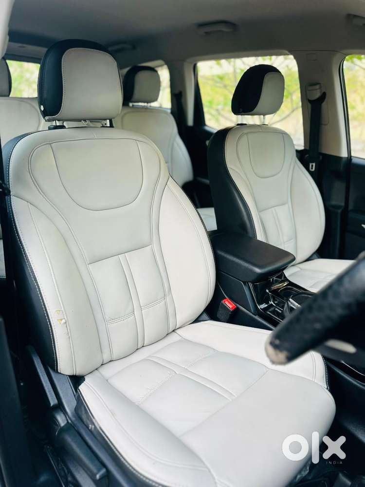 Mahindra Xuv700 Ax 3 Diesel Mt 5 Str (e), 2022, Diesel