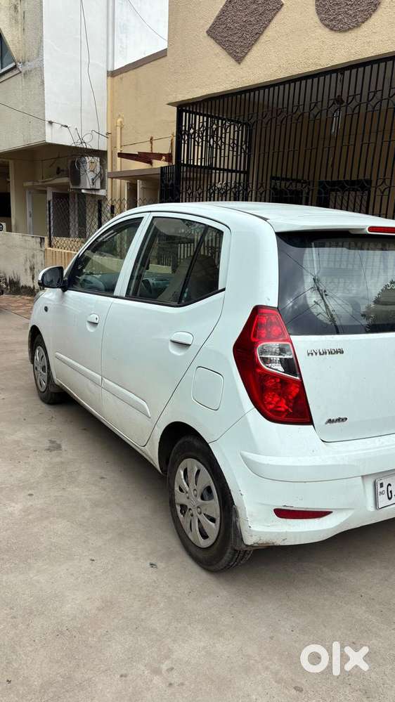 Hyundai I10 Sportz At, 2012, Petrol
