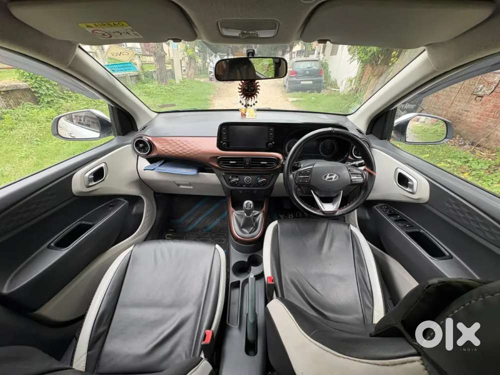 Hyundai Aura Sx 2025