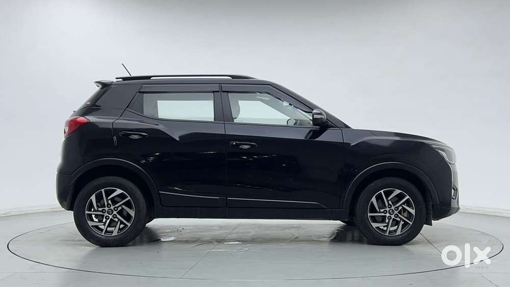 Mahindra Xuv300 W8 Option Diesel, 2023, Diesel