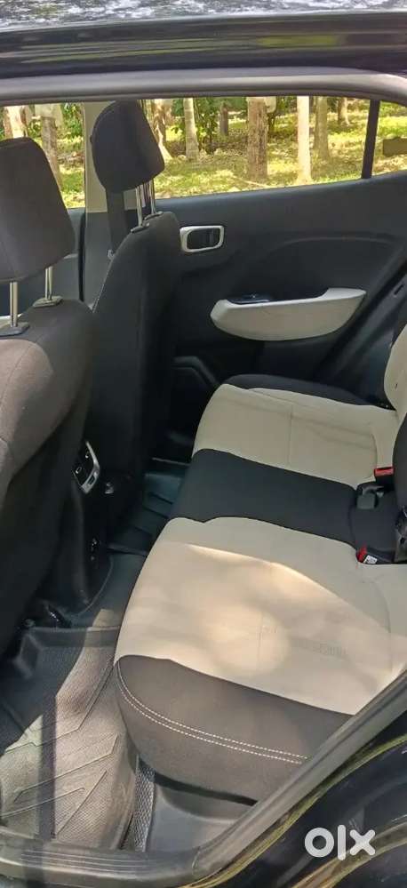 Hyundai Venue 1.2 Petrol 2024