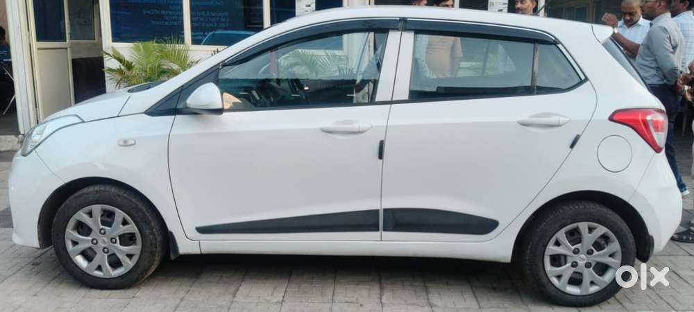 Hyundai Grand I10 Sportz Edition, 2017, Petrol