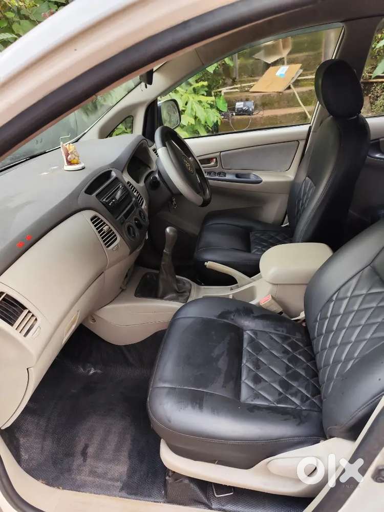 Toyota Innova 2010 Diesel 350000 Km Driven