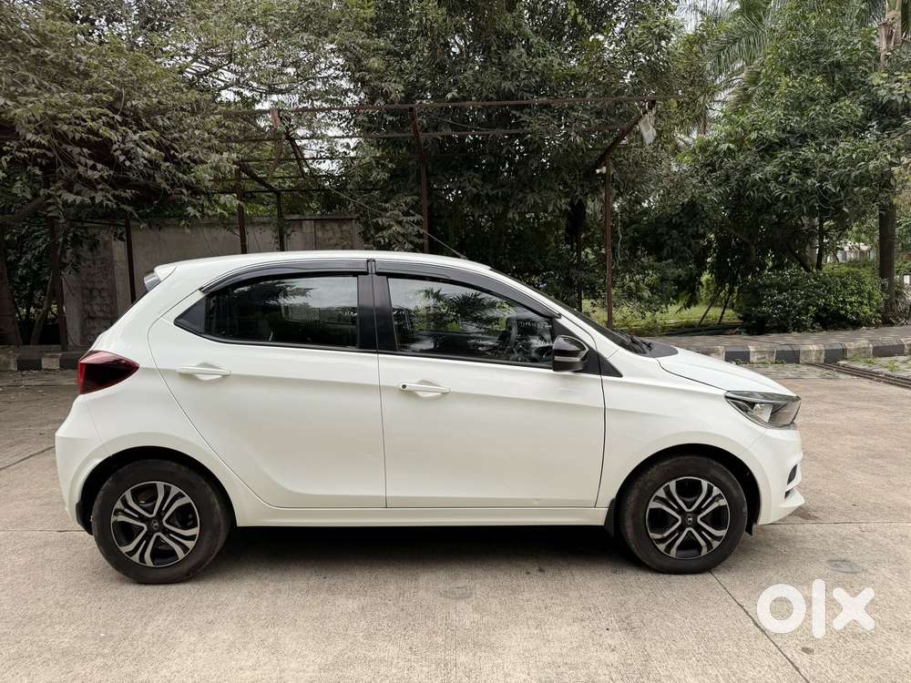 Tata Tiago 1.2 Revotron Xt, 2023, Petrol