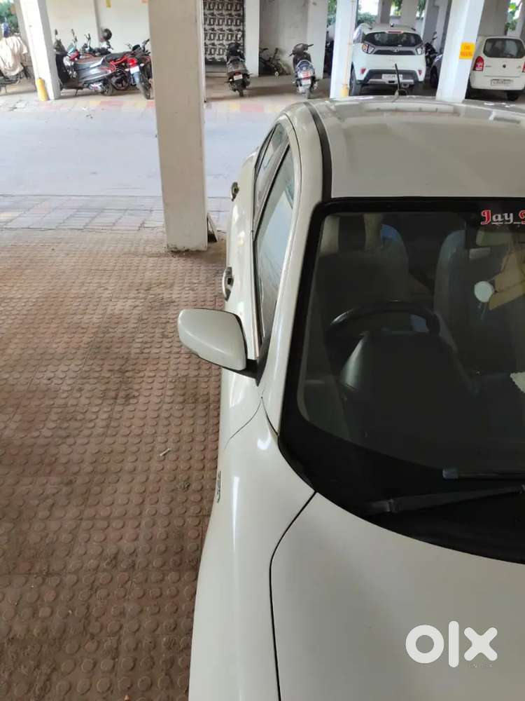 Maruti Suzuki Dzire 2017 Diesel Good Condition Push Button Start