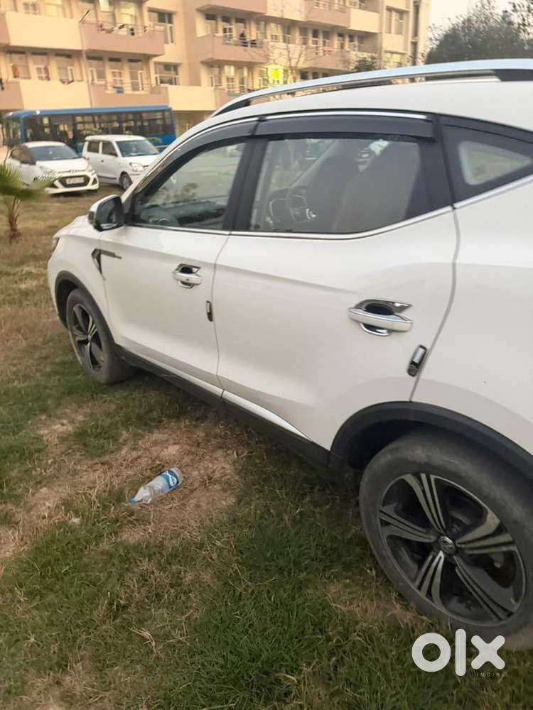 Mg Astor 2022 Petrol Well Maintained