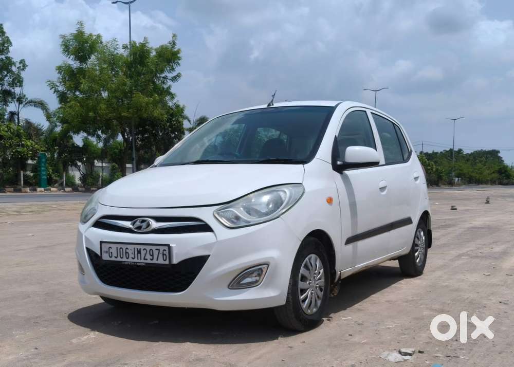 Hyundai I10 Sportz 1.1l, 2015, Cng & Hybrids