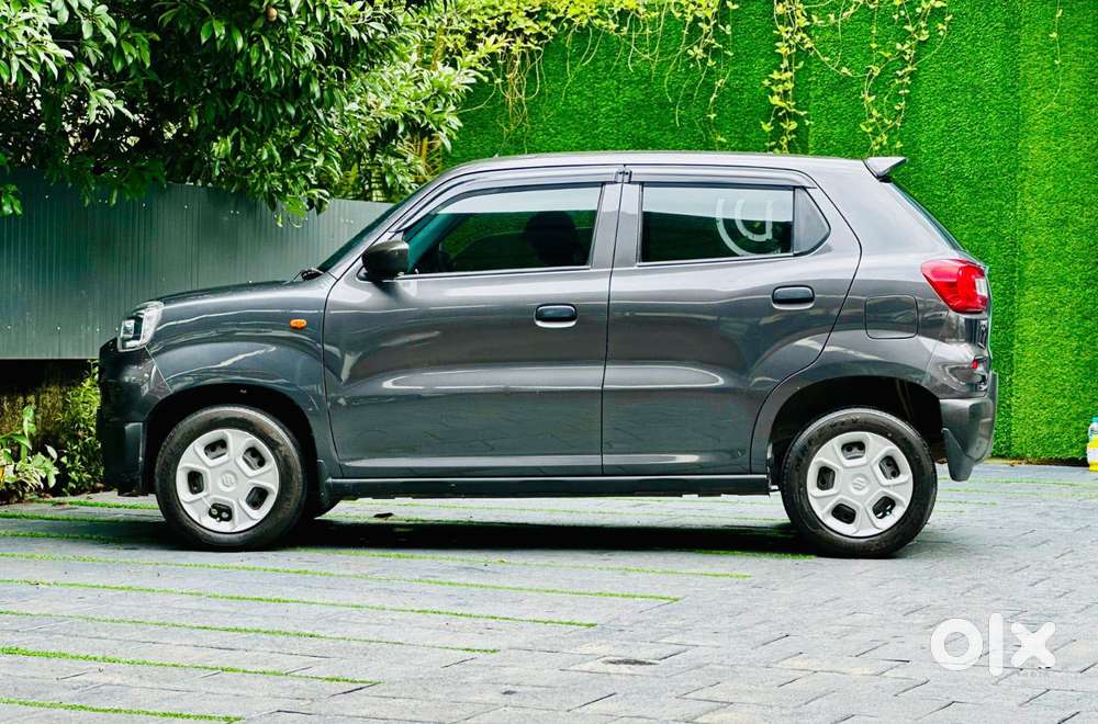 Maruti Suzuki S-presso Vxi Opt, 2023, Petrol