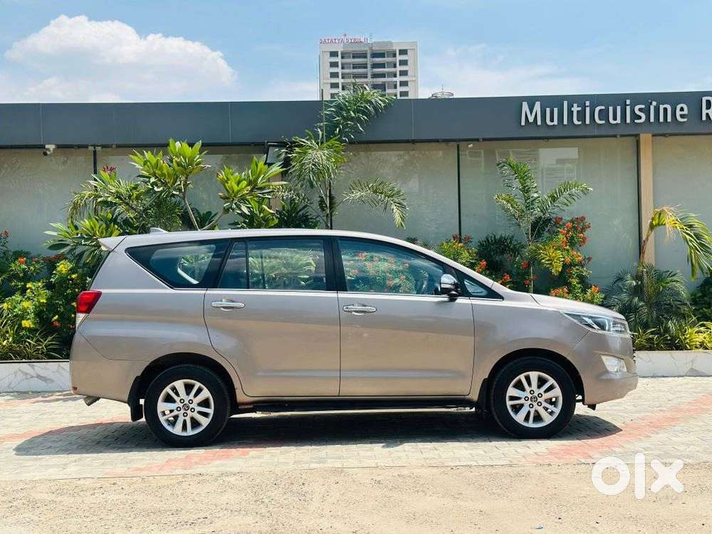 Toyota Innova Crysta 2.8z Automatic, 2017, Diesel