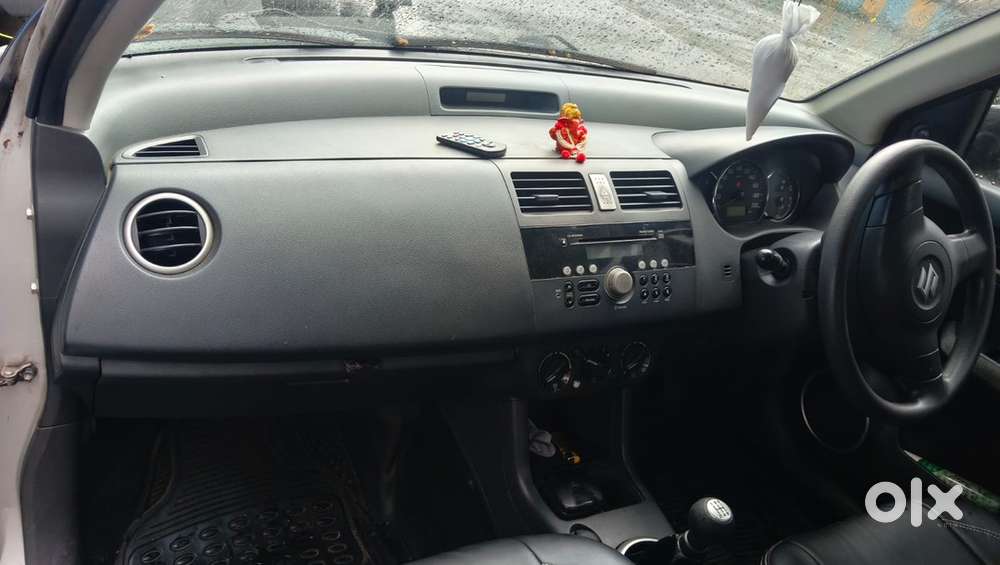 Maruti Suzuki Swift Dzire 2011 Petrol Well Maintained