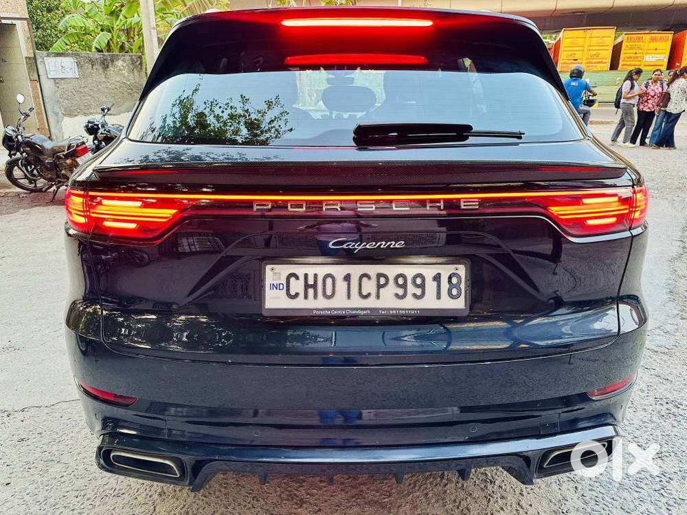 Porsche Cayenne V6 Tiptronic, 2023, Petrol