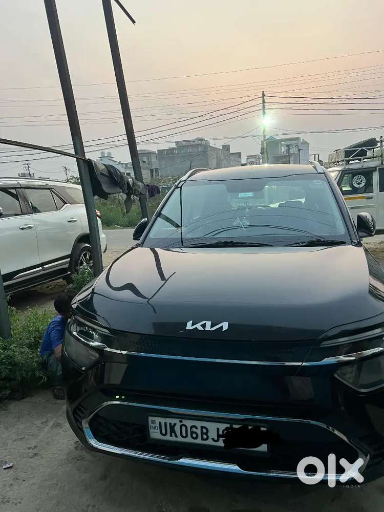 Kia Carens 2024 Diesel Well Maintained