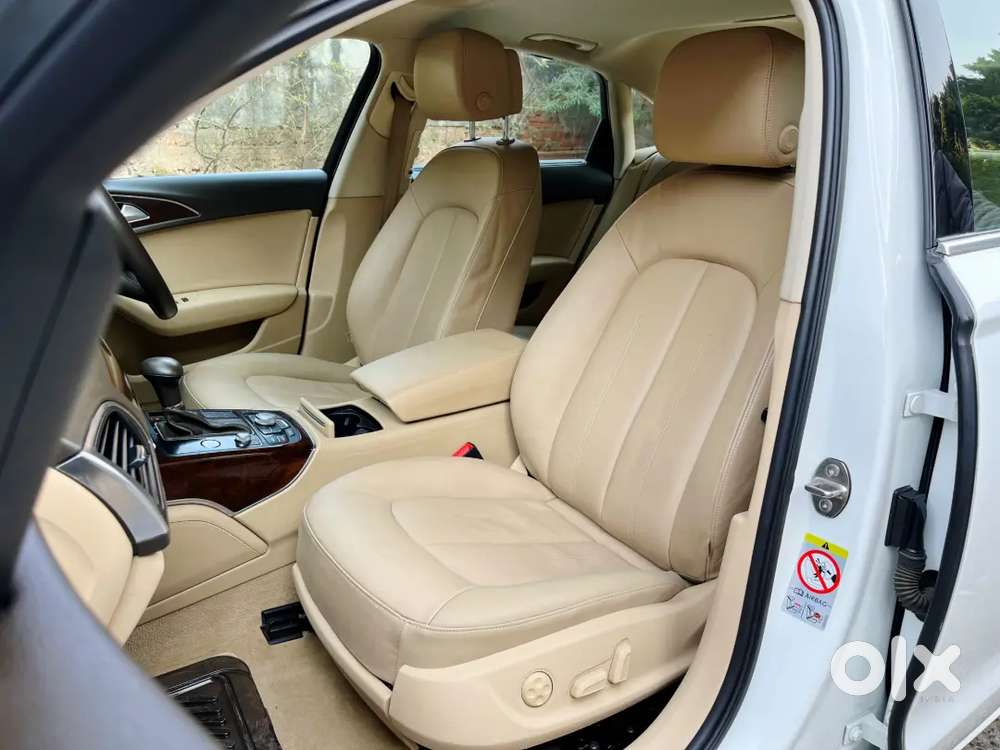 Toyota Camry Hybrid 2015