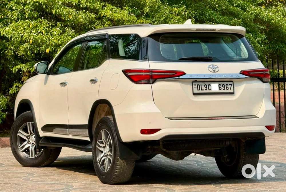 Toyota Fortuner 4x2 At 2.7 Petrol, 2022, Petrol