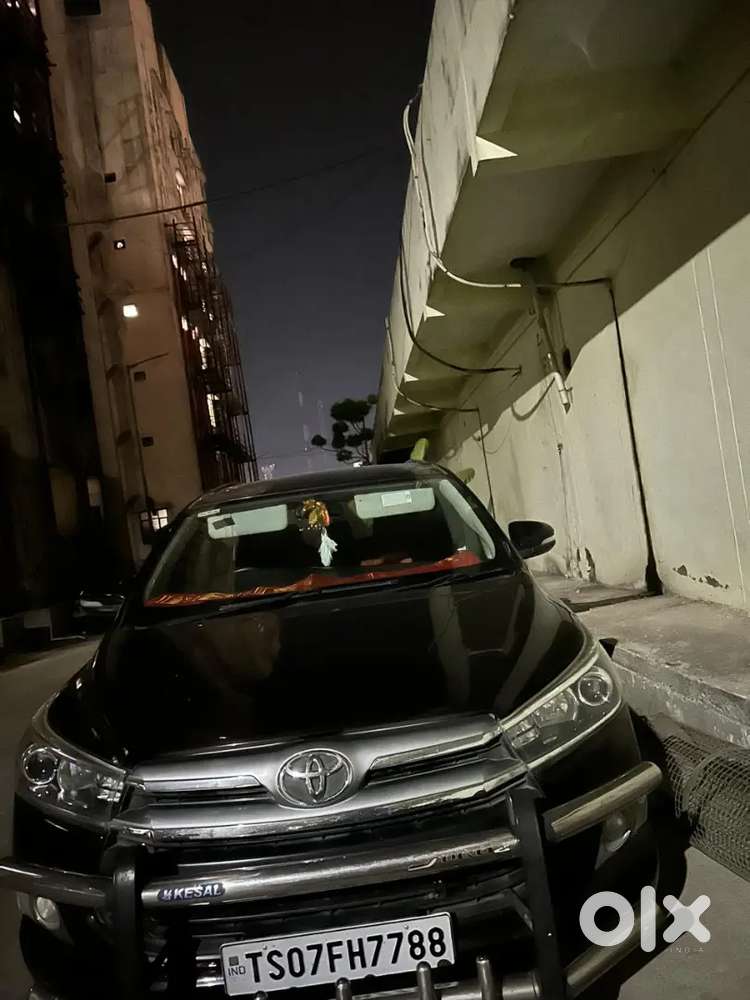Toyota Innova Crysta 2.4 Vx 7 Str 2016