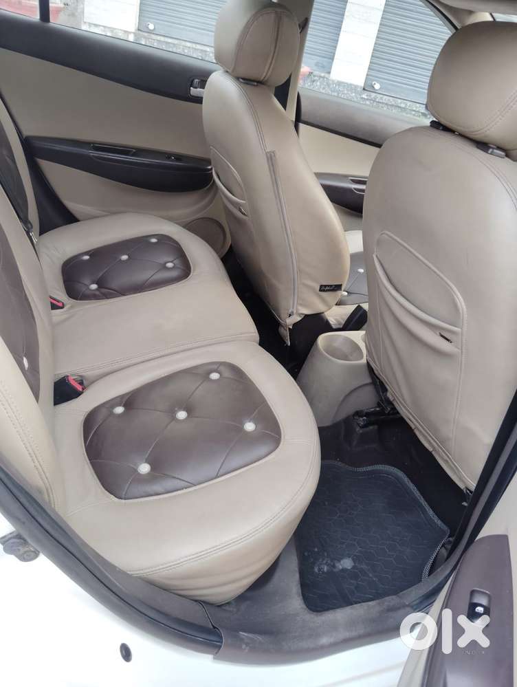 Hyundai I20 2009-2011 Asta, 2009, Petrol