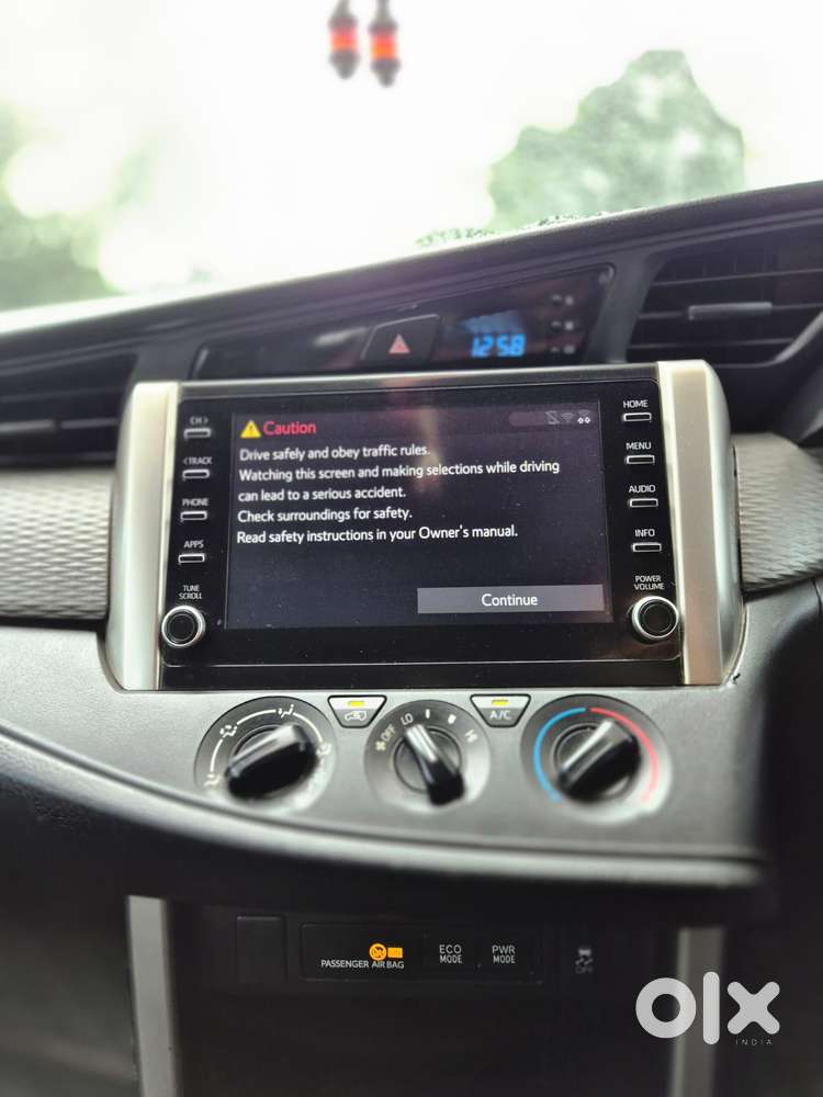 Toyota Innova Crysta [2020-ongoing] 2.7 Gx Mt 8 Str, 2023, Diesel
