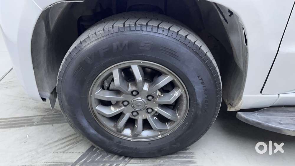Mahindra Tuv 300 T10, 2018, Diesel