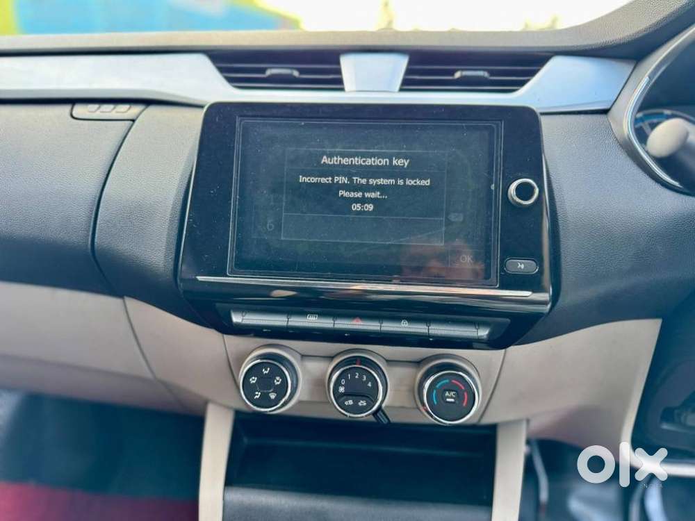 Renault Triber Rxz, 2019, Petrol