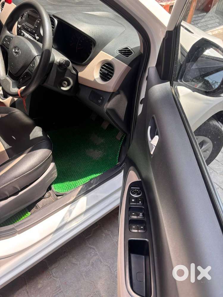 Hyundai Grand I10 2016 Diesel 64565 Km Driven