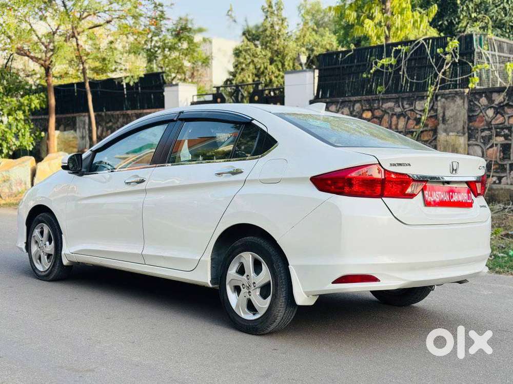 Honda City I-vtec V, 2016, Petrol