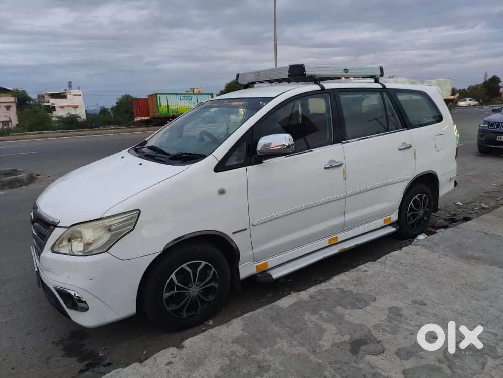 Toyota Innova 2012 Diesel 395000 Km Driven