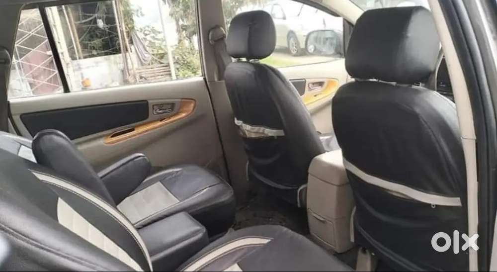 Toyota Innova 2011 Diesel 132000 Km Driven