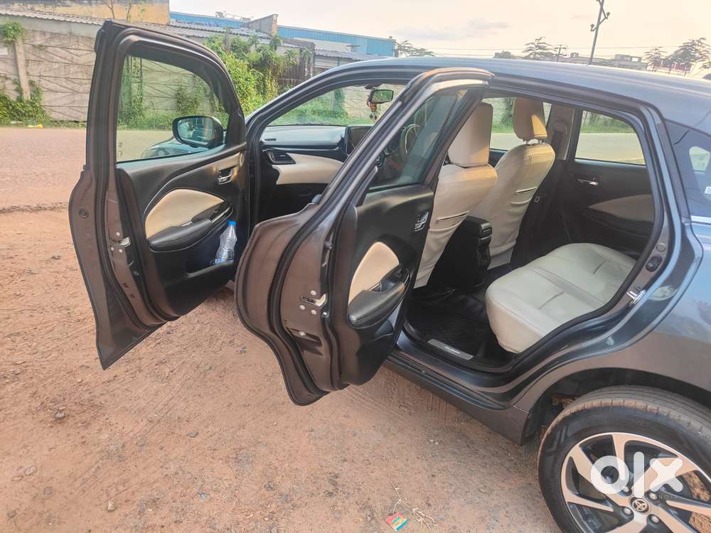 Toyota Glanza 1.2 V, 2023, Petrol