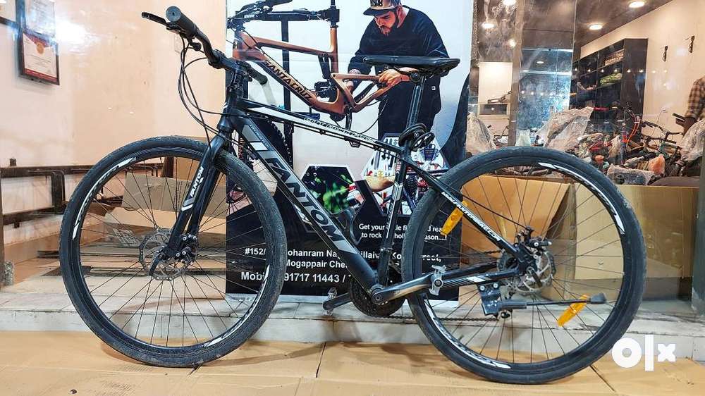 FANTOM HYBRID 24 SPEED IMPORTED. Bicycles 1786220420