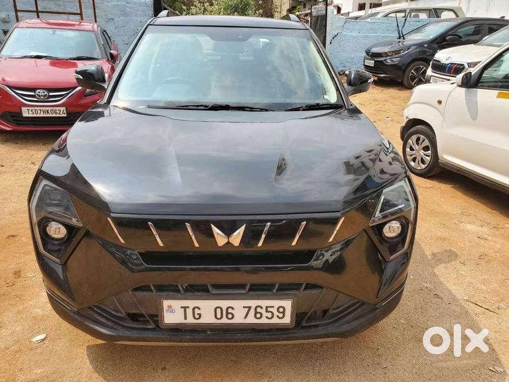 Mahindra Xuv 3xo Ax5 Ds Mt, 2024, Diesel