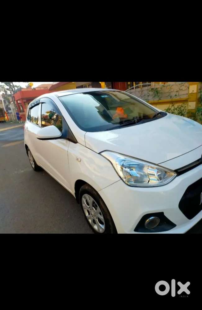 Hyundai Grand I10 2015 Petrol 24000 Km Driven