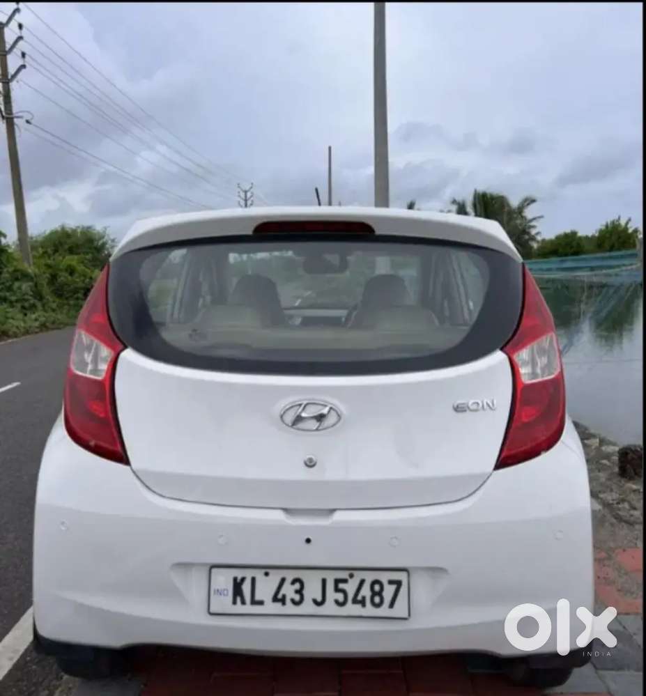 Hyundai Eon 2017 Petrol Well Maintained7