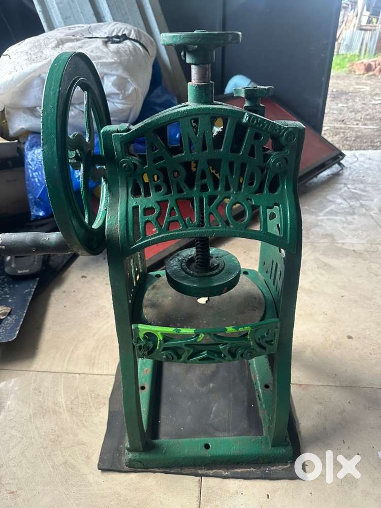 Ice crusher