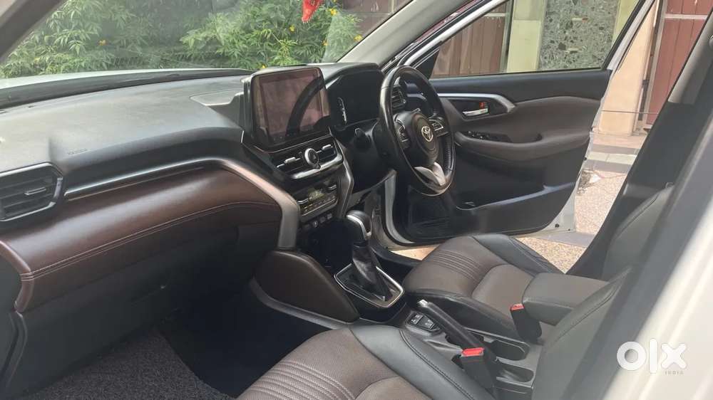 Toyota Urban Cruiser Hyryder 1.5 V Hybrid, 2023, Petrol