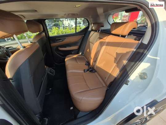 Honda Elevate Zx Cvt, 2023, Petrol