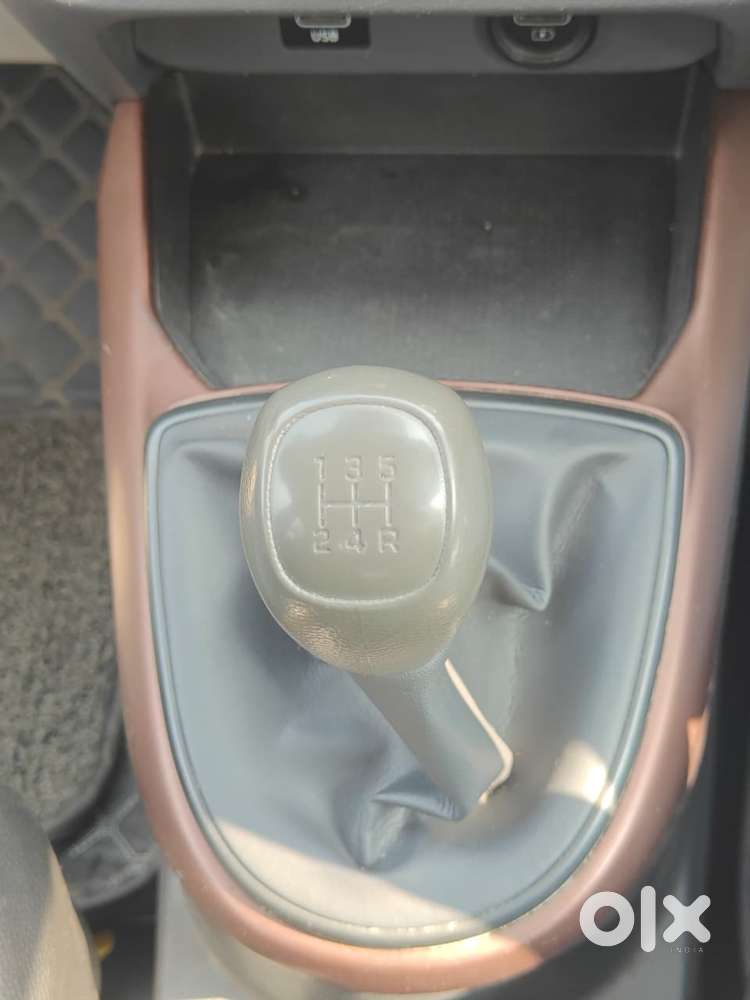 Hyundai Aura 1.2 S Cng, 2022, Cng & Hybrids