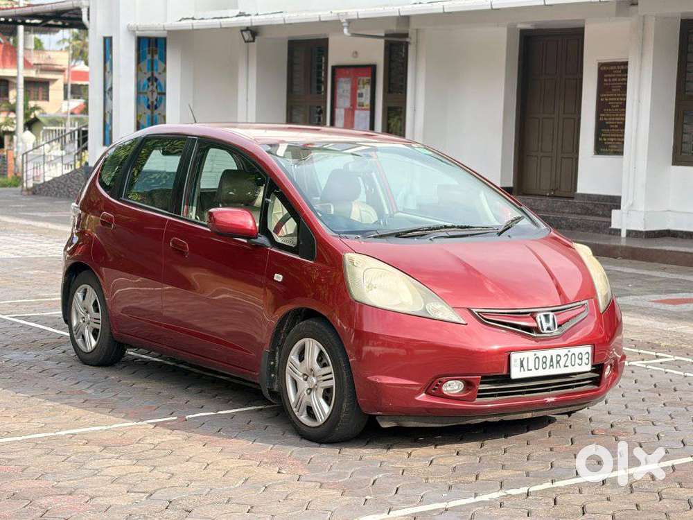Honda Jazz 1.2 V I Vtec Privilege, 2009, Cng & Hybrids