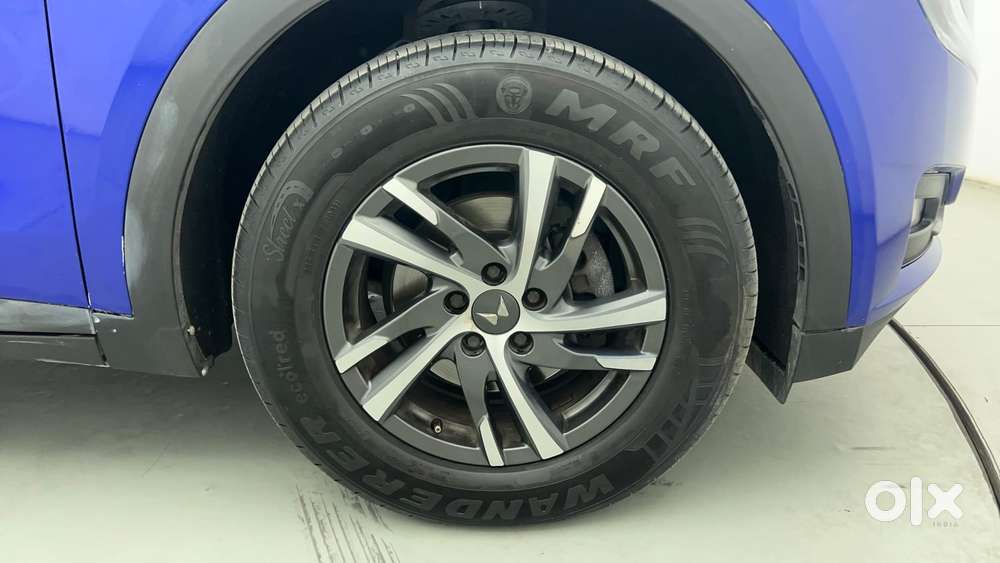 Mahindra Xuv700 2.2 Ax 5 Diesel At Str, 2023, Diesel