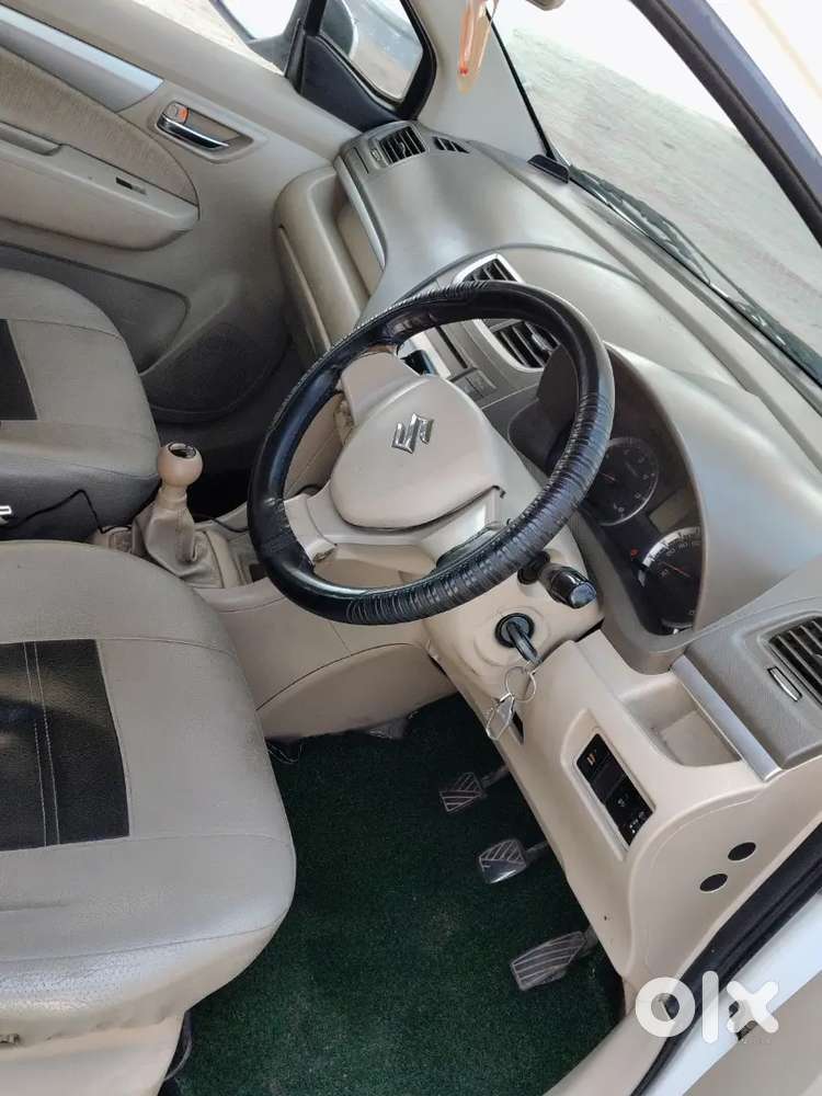 Maruti Suzuki Ertiga 2015 Diesel 104000 Km Driven