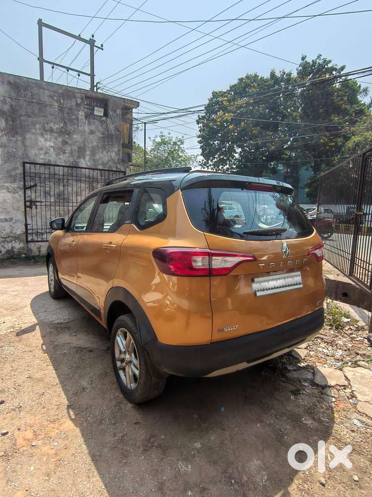 Renault Triber Rxz, 2023, Petrol