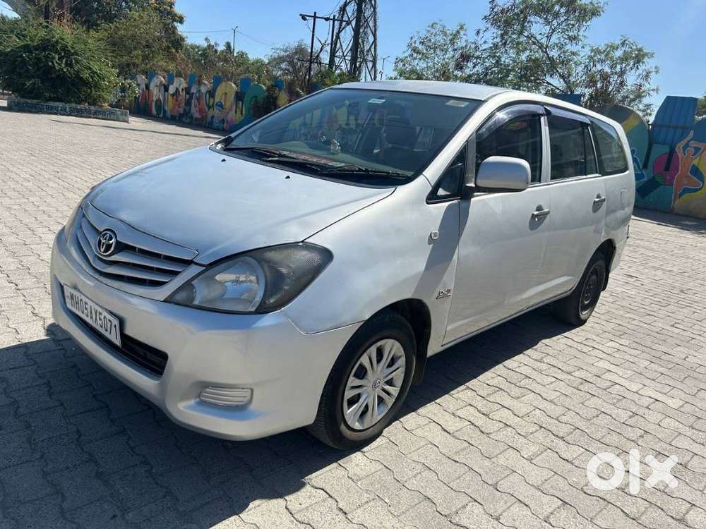Toyota Innova 2.5 G (diesel) 8 Seater, 2011, Diesel