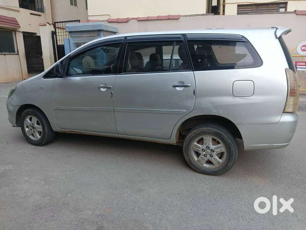 Toyota Innova 2.5 V 7 Str, 2005, Diesel