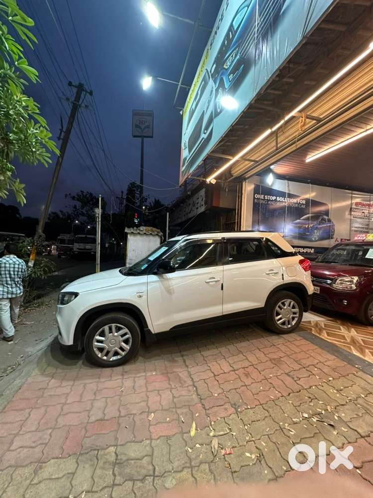Maruti Suzuki Brezza 2018 Diesel 100000 Km Driven