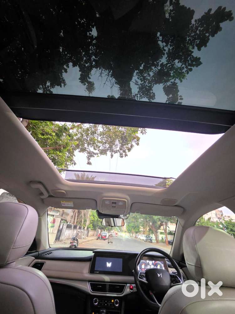 Mahindra Xuv700 2.2 Ax 7 Diesel At Luxury Pack Str, 2023, Petrol