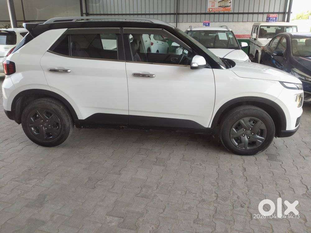 Hyundai Venue 1.5 S (o) Crdi, 2023, Diesel