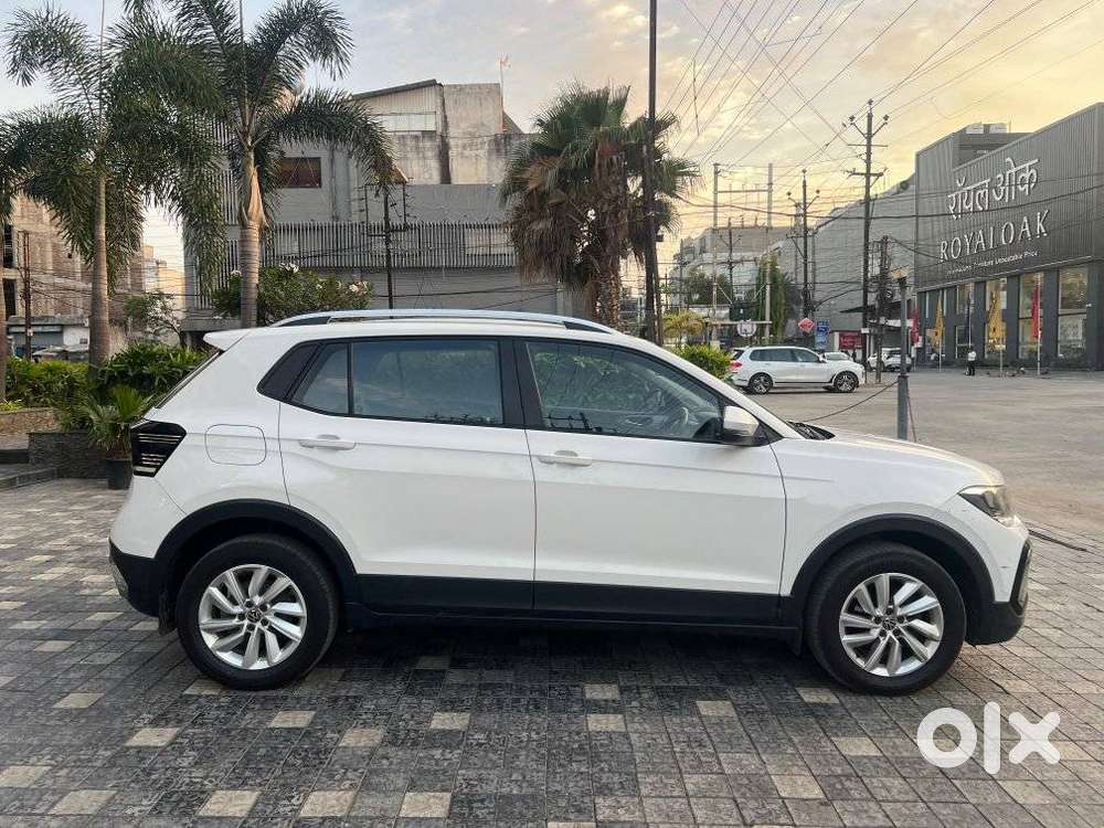 Volkswagen Taigun 1.0 Tsi Highline At, 2022, Petrol