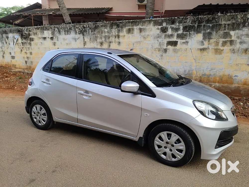 Honda Brio 2012 Petrol Well Maintained