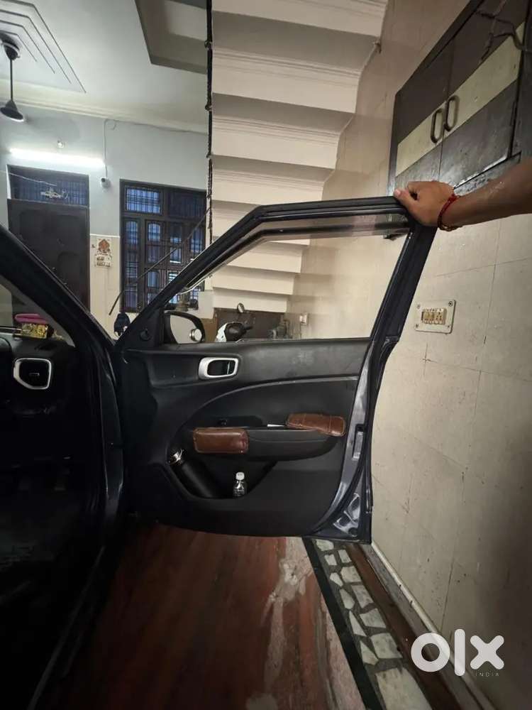 Hyundai Venue 2020 Cng+patrol