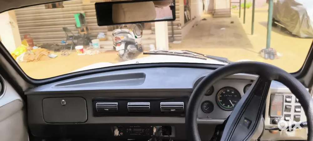 Ambassador Grand 2000 Dsz, 1997 Diesel Manual