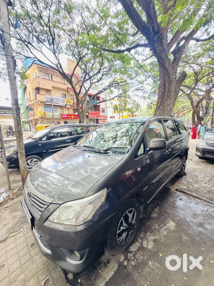 Toyota Innova 2.5 G (Diesel) 8 Seater, 2012, Diesel